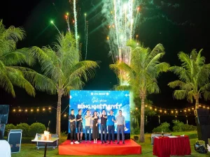 Đ&ecirc;m tiệc Gala Dinner "B&ugrave;ng nhiệt huyết - Ch&aacute;y đam m&ecirc;"