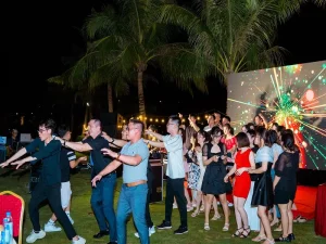 Đ&ecirc;m tiệc Gala Dinner "B&ugrave;ng nhiệt huyết - Ch&aacute;y đam m&ecirc;"
